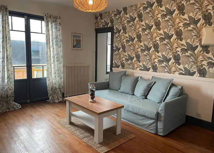 Appartement Avec Balcon Vue Mer, Tout Equipe